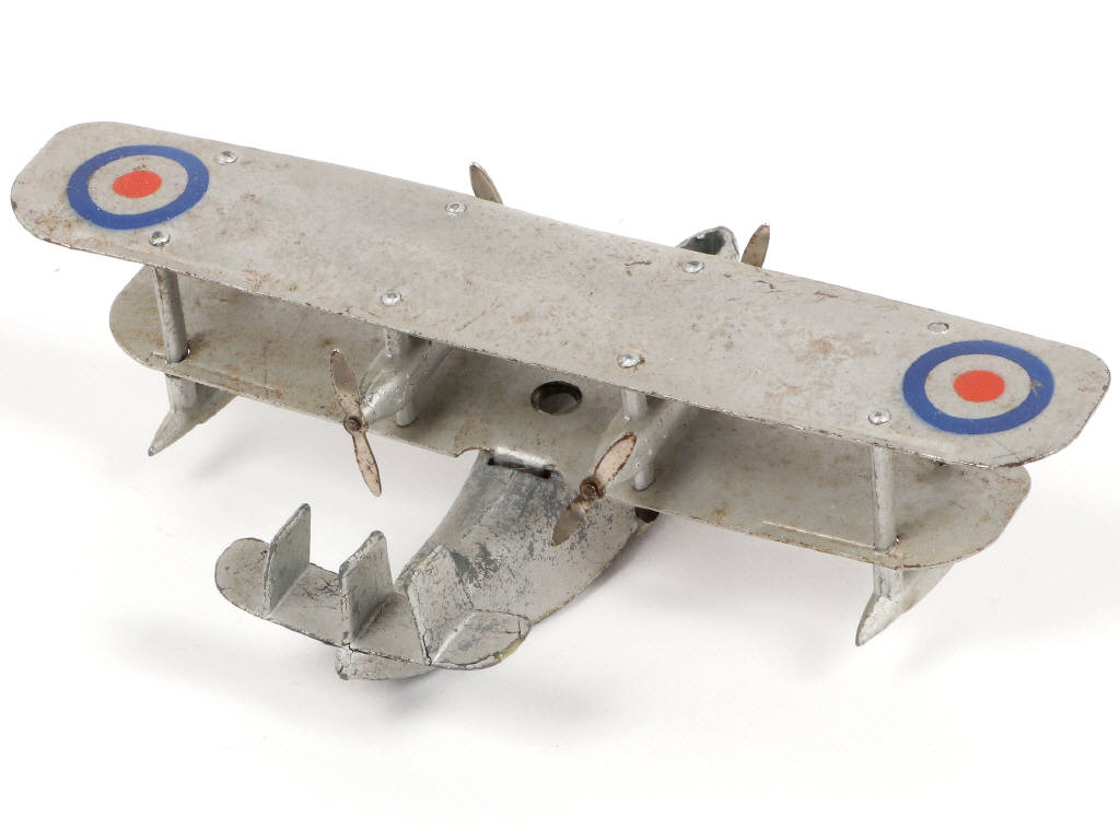 Lot 548 - DINKY TOYS (GB) (1)