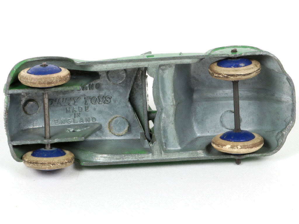 Lot 493 - DINKY TOYS (GB) (1)