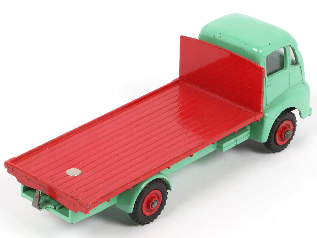 Lot 499 - DINKY TOYS (GB) (1)