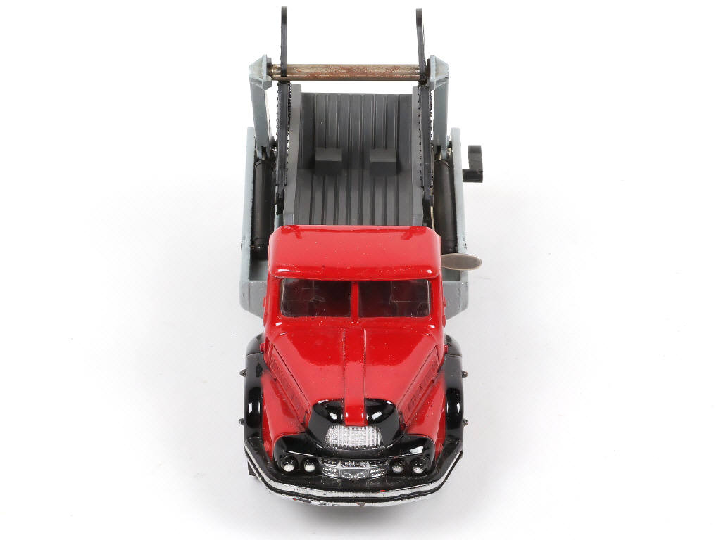 Lot 455 - DINKY TOYS (FRANCE) (1)