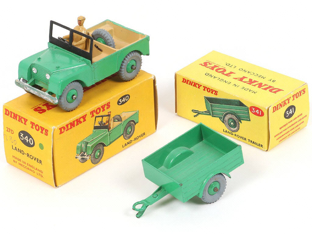 Lot 235 - DINKY TOYS (GB) (2)