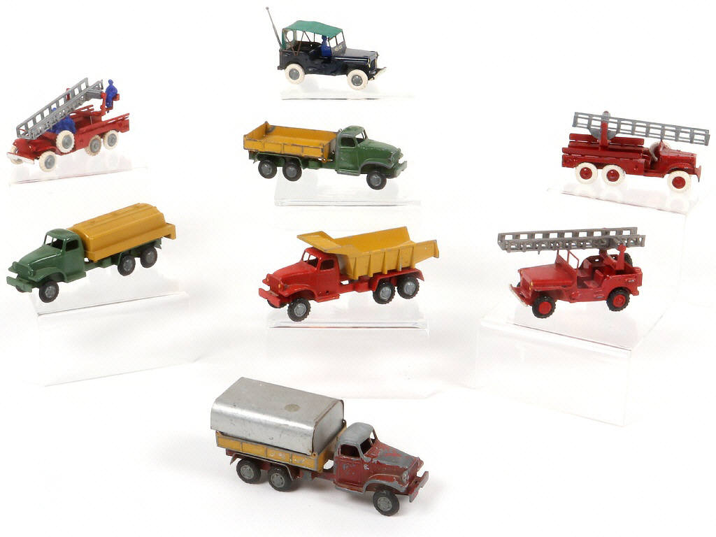 Lot 169 - FRANCE JOUETS (FRANCE) (8)