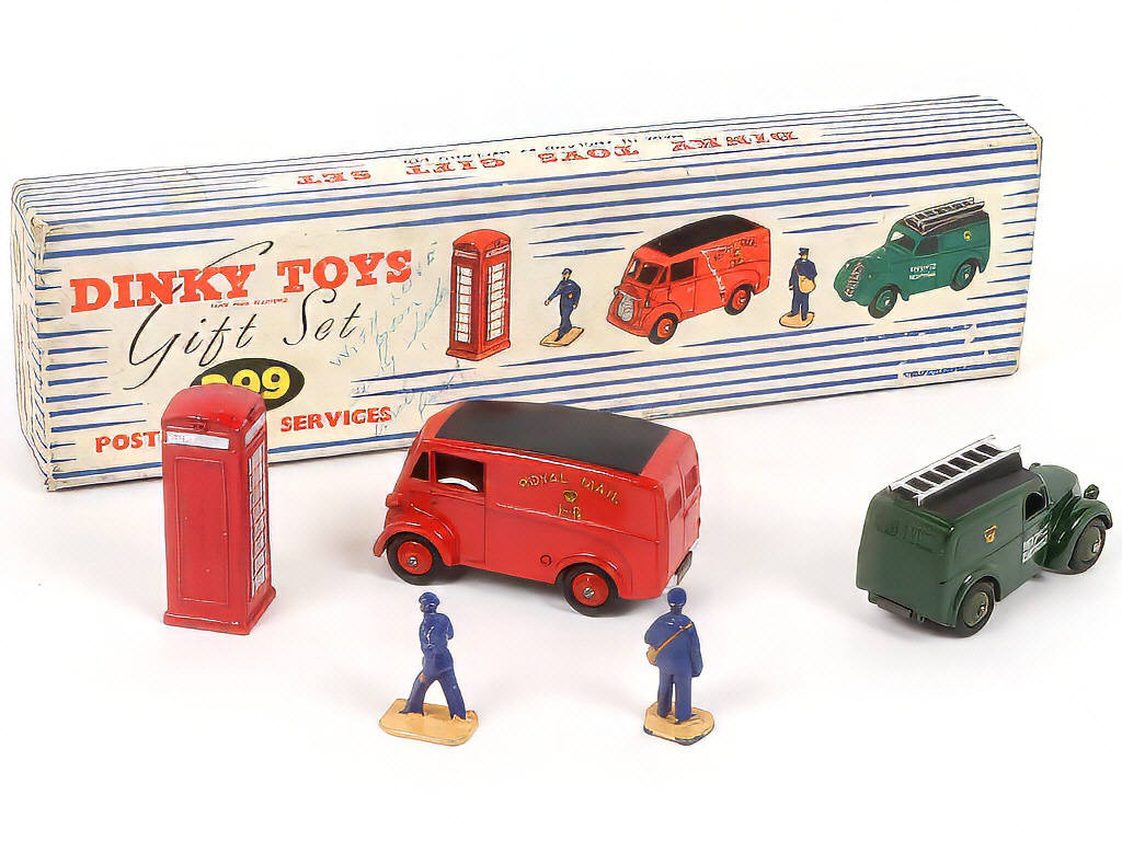Lot 226 - DINKY TOYS (GB) (1)