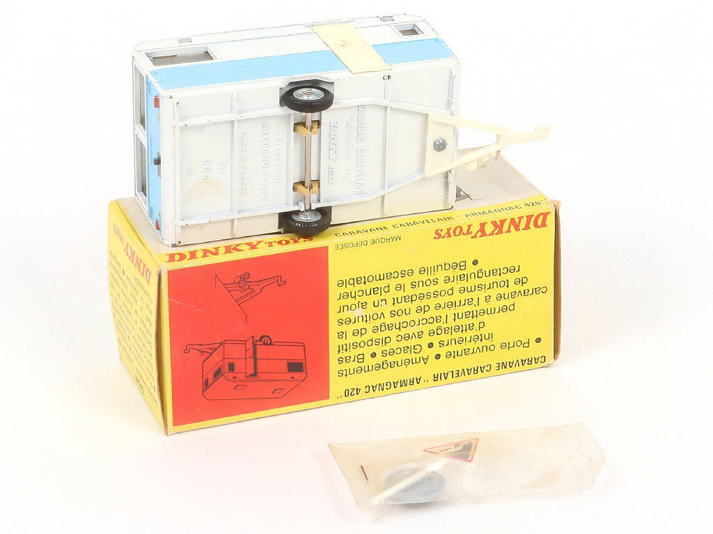 Lot 280 - DINKY TOYS (FRANCE) (1)