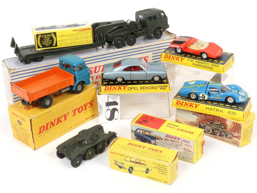 Lot 321 - DINKY TOYS (FRANCE) (9)