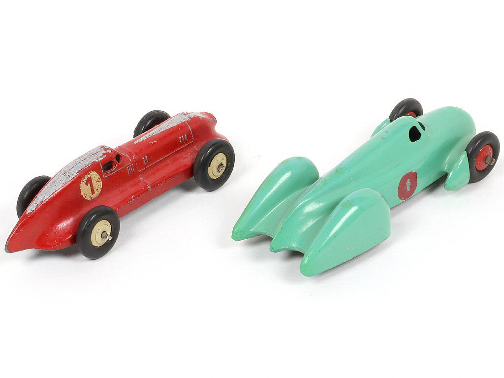 Lot 282 - DINKY TOYS (FRANCE) (2)