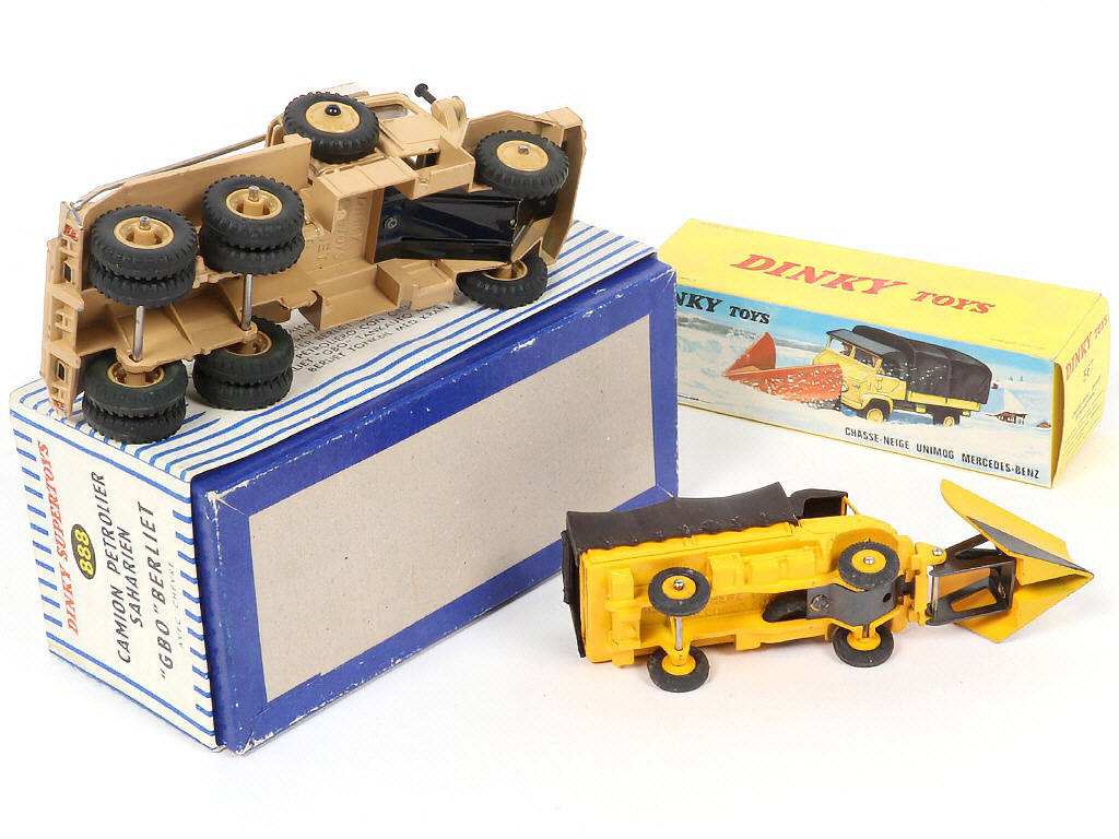 Lot 296 - DINKY TOYS (FRANCE) (2)