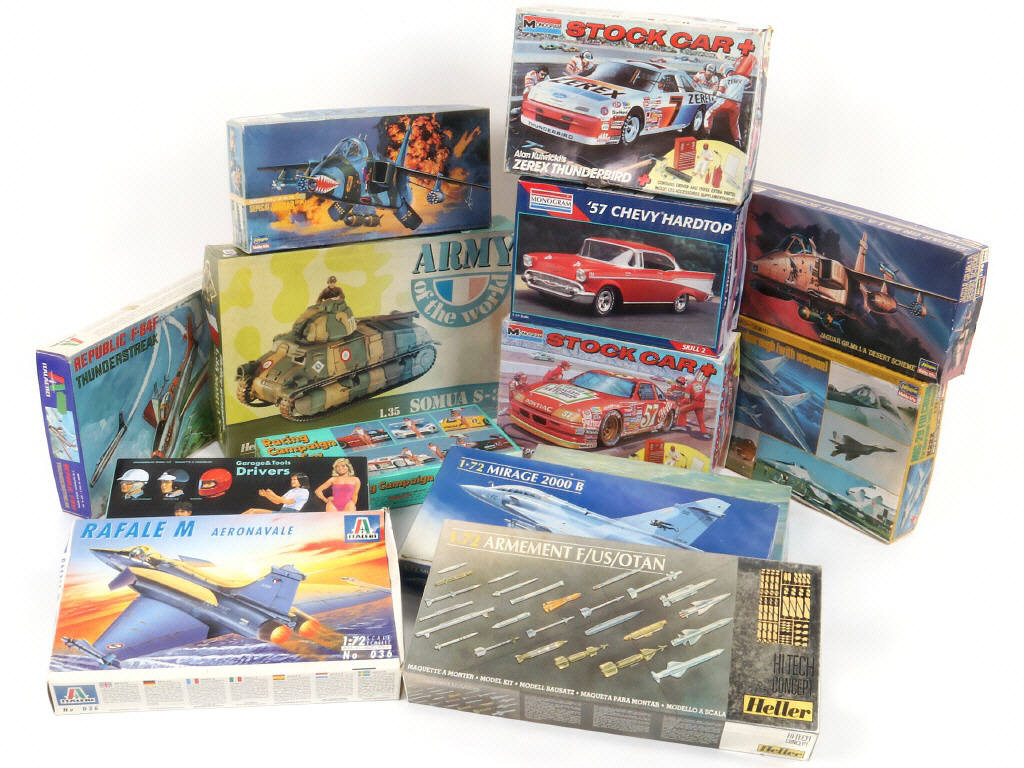 Lot 10 - DIVERS (14)