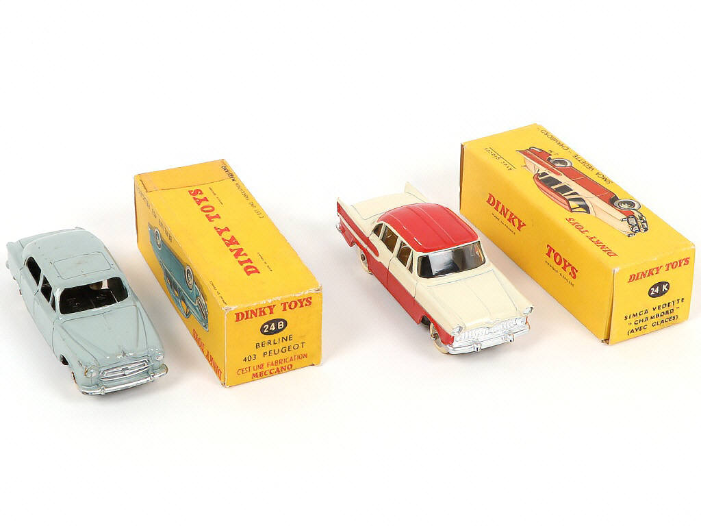 Lot 285 - DINKY TOYS (FRANCE) (2)