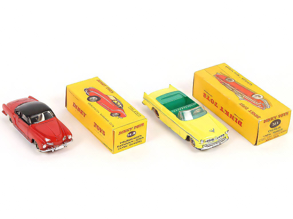 Lot 283 - DINKY TOYS (FRANCE) (2)