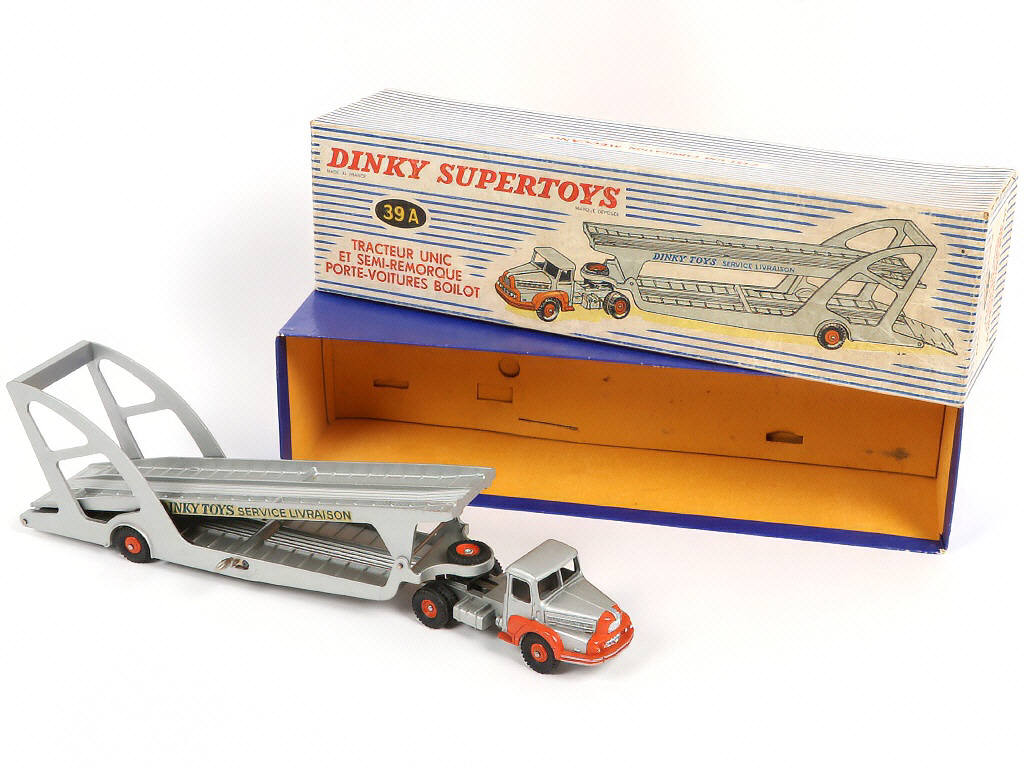 Lot 308 - DINKY TOYS (FRANCE) (3)