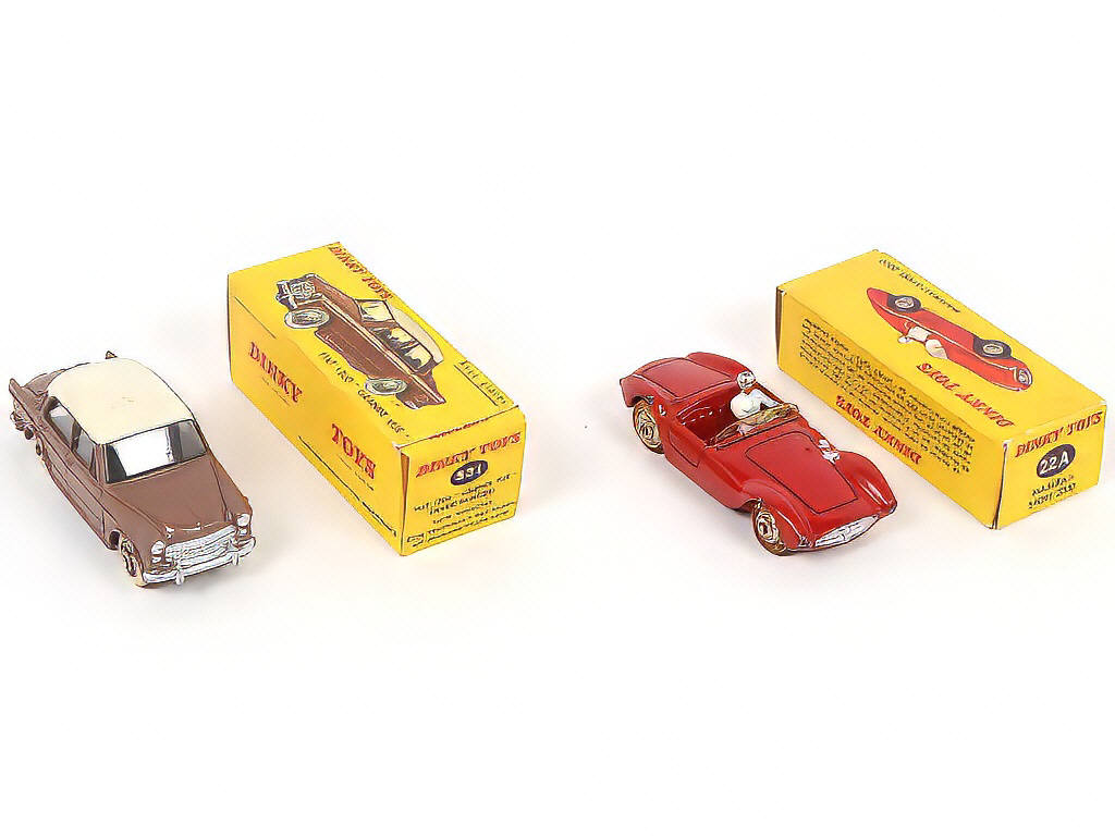 Lot 292 - DINKY TOYS (FRANCE) (2)