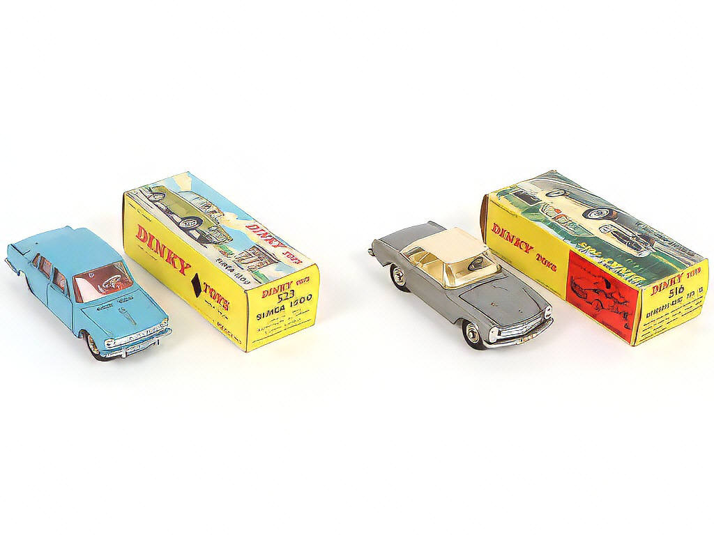 Lot 290 - DINKY TOYS (FRANCE) (2)