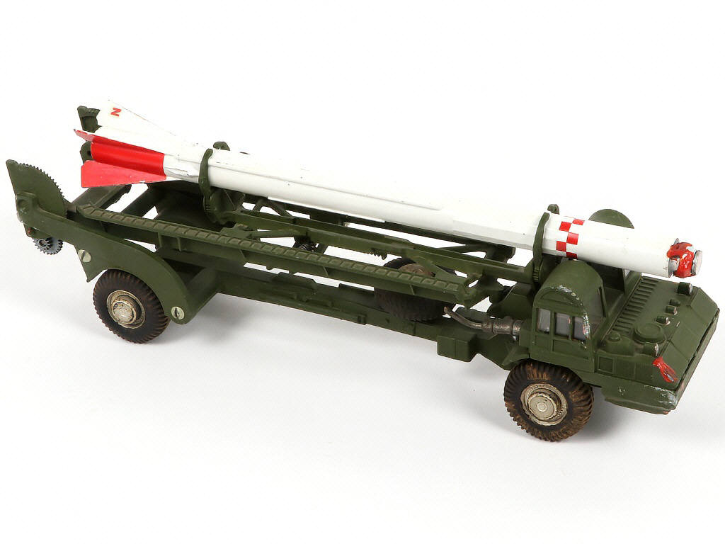 Lot 143 - CORGI TOYS (GB) (1)