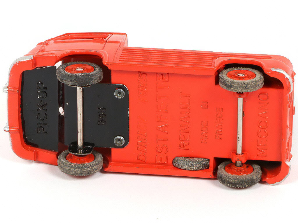 Lot 263 - DINKY TOYS (FRANCE) (1)