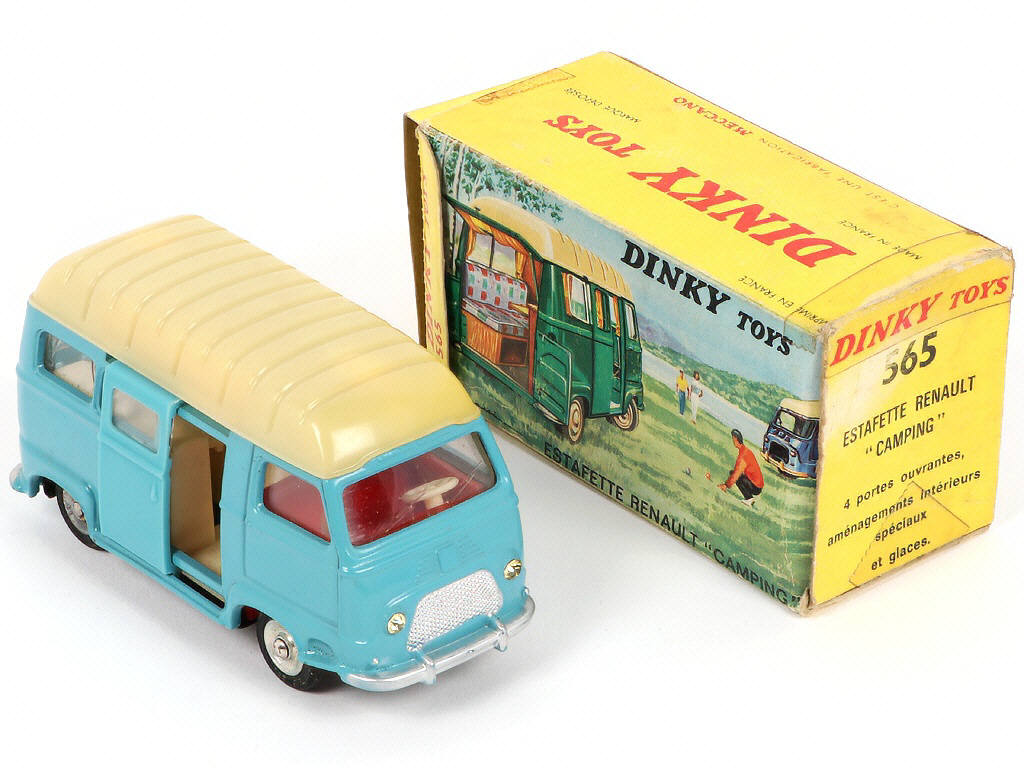Lot 261 - DINKY TOYS (FRANCE) (1)