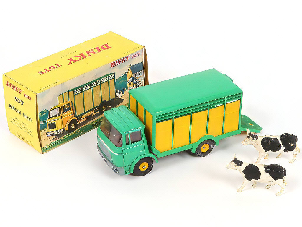 Lot 269 - DINKY TOYS (FRANCE) (1)
