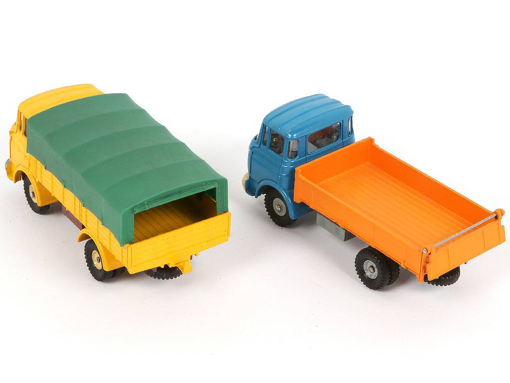 Lot 298 - DINKY TOYS (FRANCE) (2)