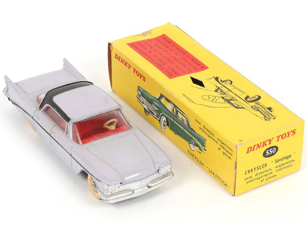 Lot 300 - DINKY TOYS (FRANCE) (3)