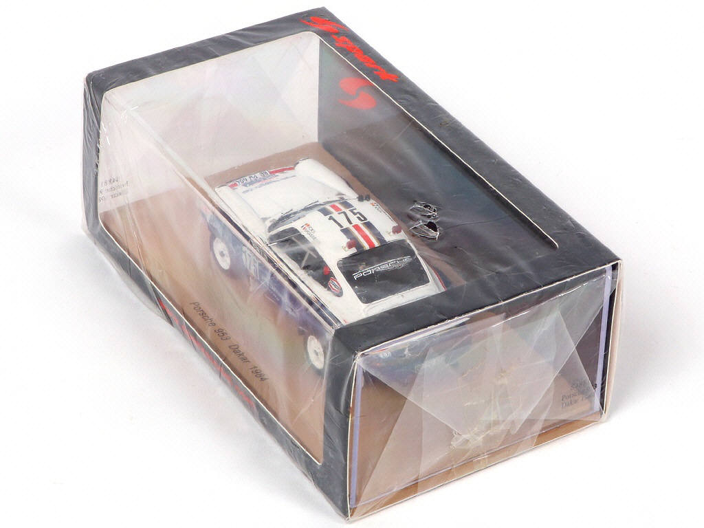 Lot 105 - SPARK (MACAU) (1)