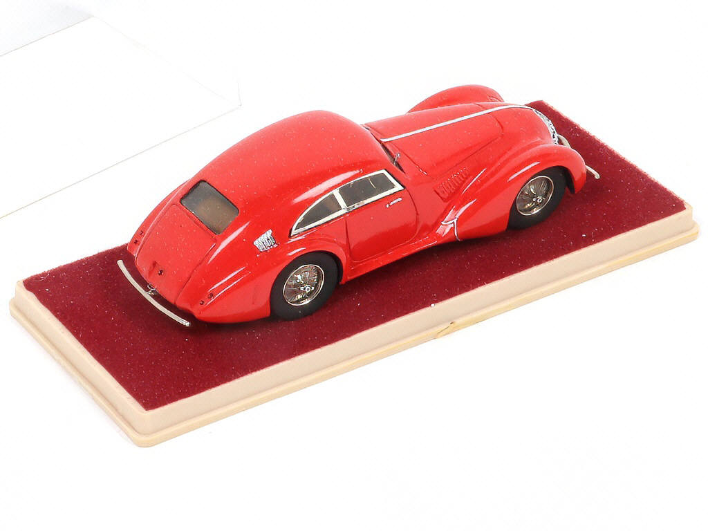 Lot 118 - AURORE MODELS (SUISSE) (1)