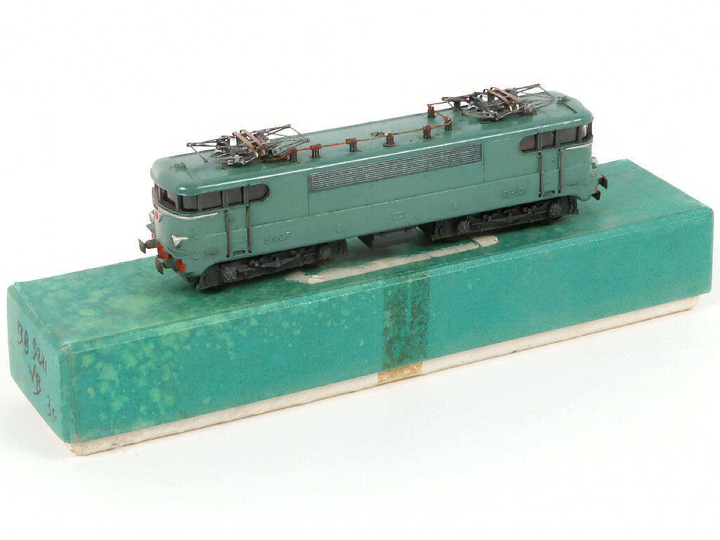 Lot 28 - V.B. 'HO' (FRANCE) (1)