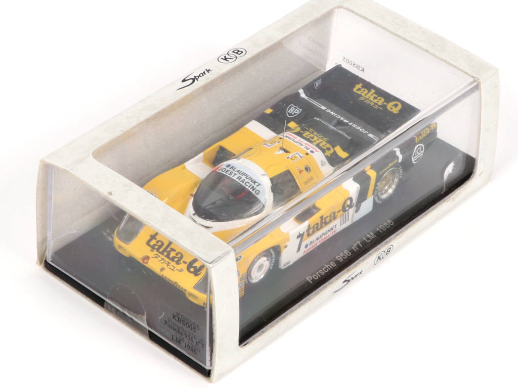 Lot 126 - SPARK (MACAU) (1)