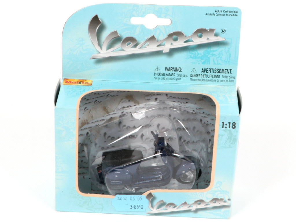 Lot 109 - DIVERS (17)