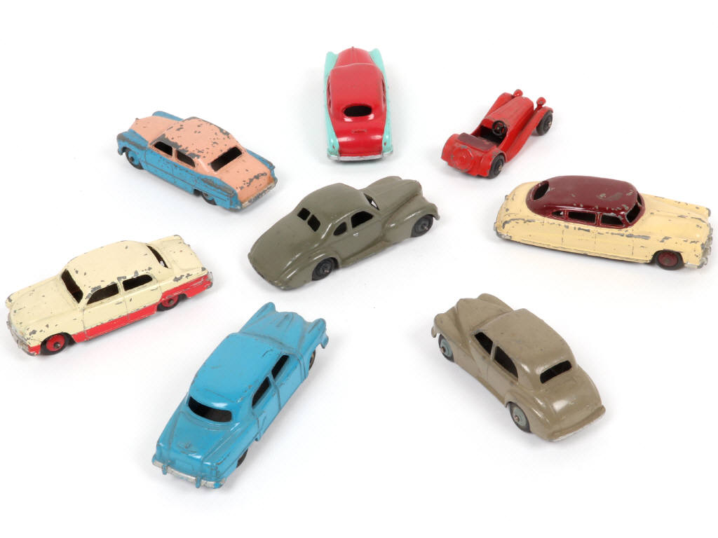 Lot 292 - DINKY TOYS (GB) (8)