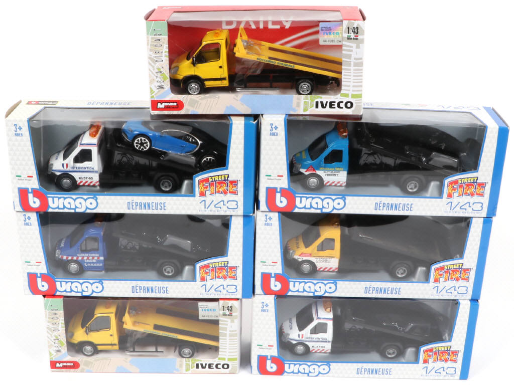 Lot 111 - DIVERS (18)