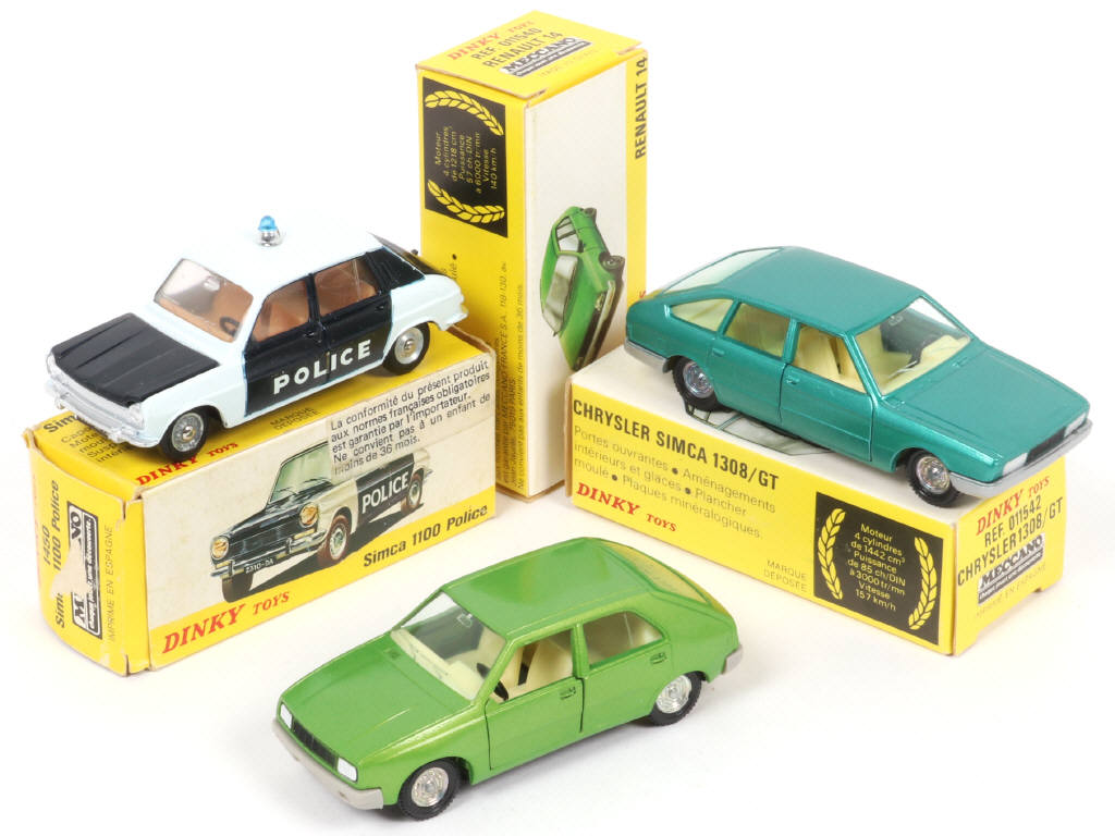 Lot 320 - DINKY TOYS (FRANCE) (3)
