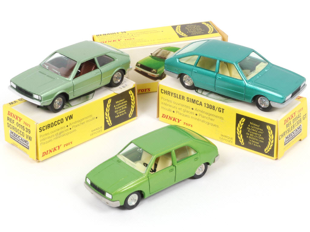 Lot 319 - DINKY TOYS (FRANCE) (3)