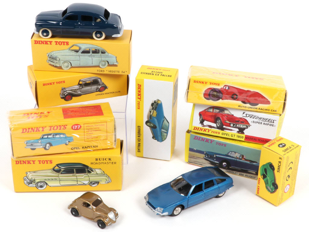 Lot 209 - EDITIONS ATLAS (FRANCE) (9)