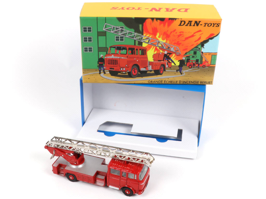Lot 215 - DAN-TOYS (FRANCE) (1)
