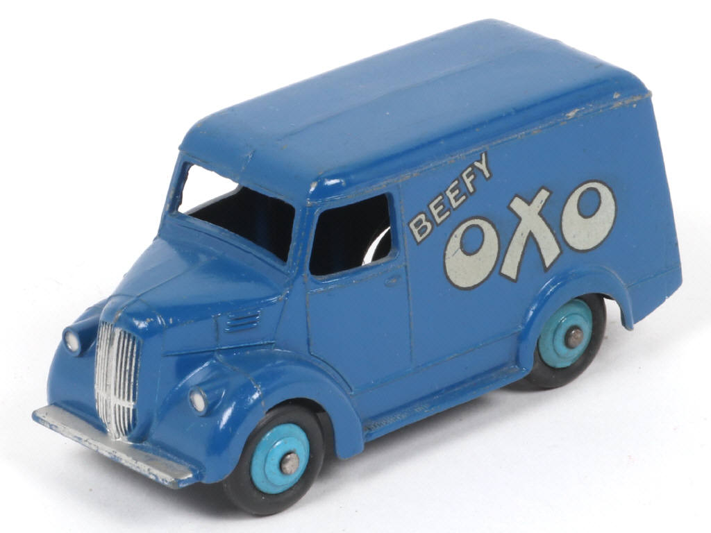Lot 231 - DINKY TOYS (GB) (1)