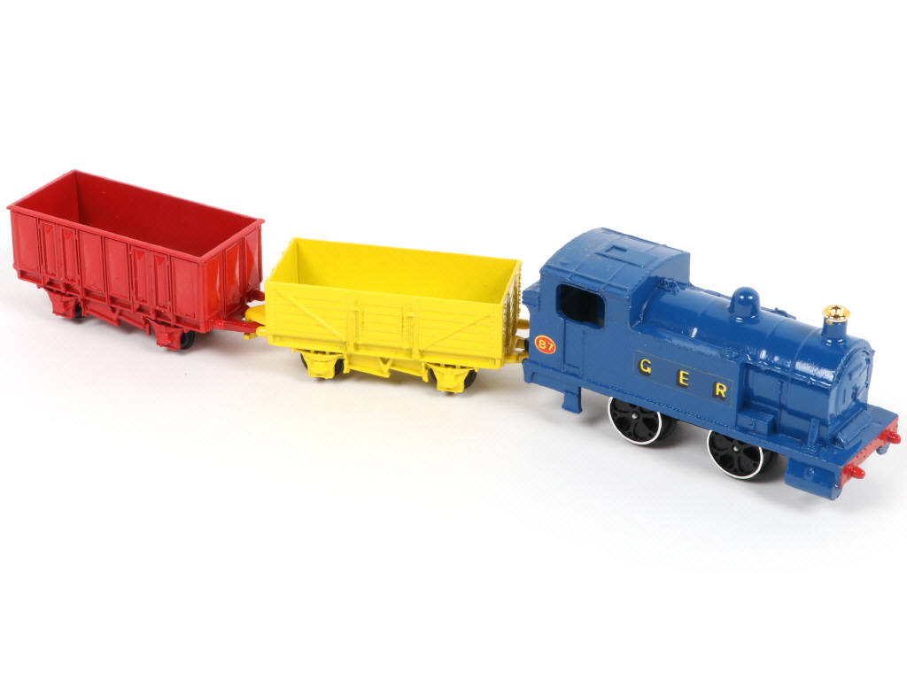 Lot 261 - DINKY TOYS (GB) (1)