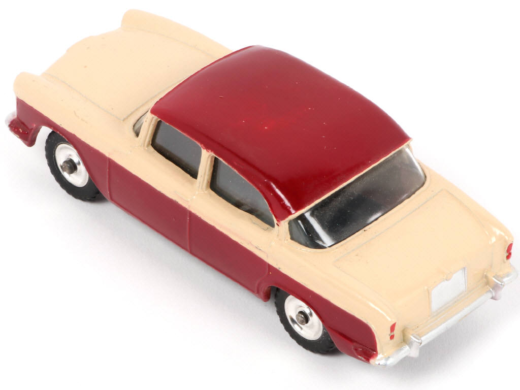 Lot 238 - DINKY TOYS (GB) (1)