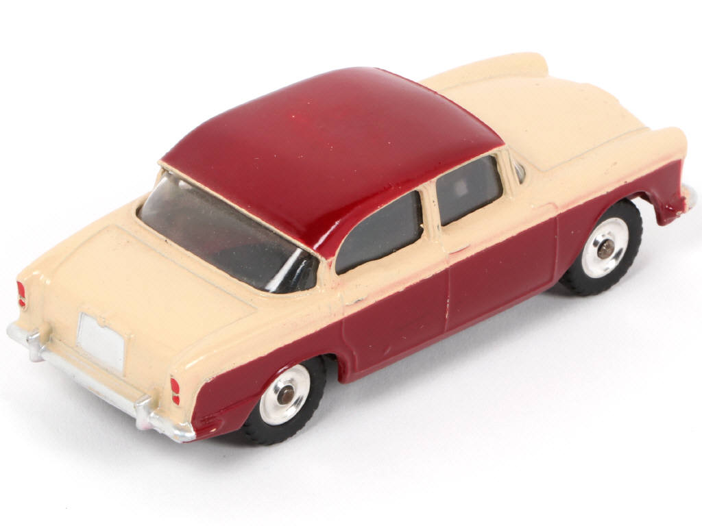 Lot 238 - DINKY TOYS (GB) (1)