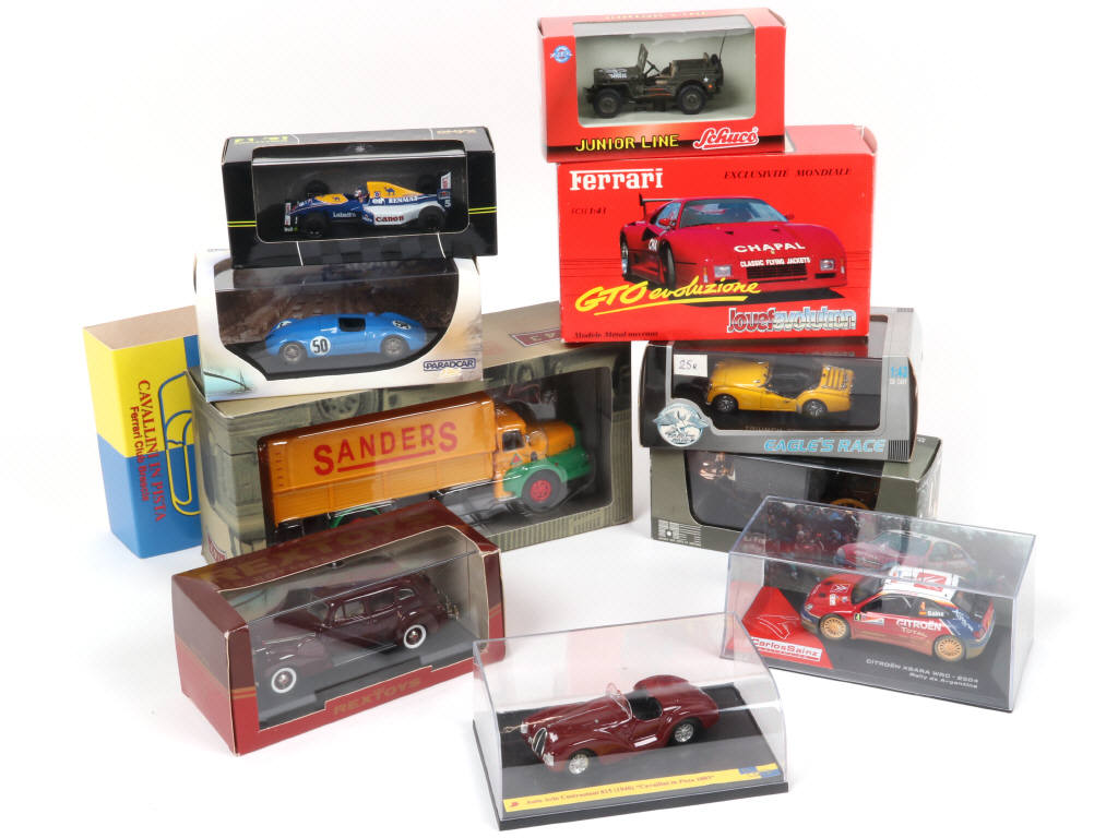 Lot 87 - DIVERS (10)