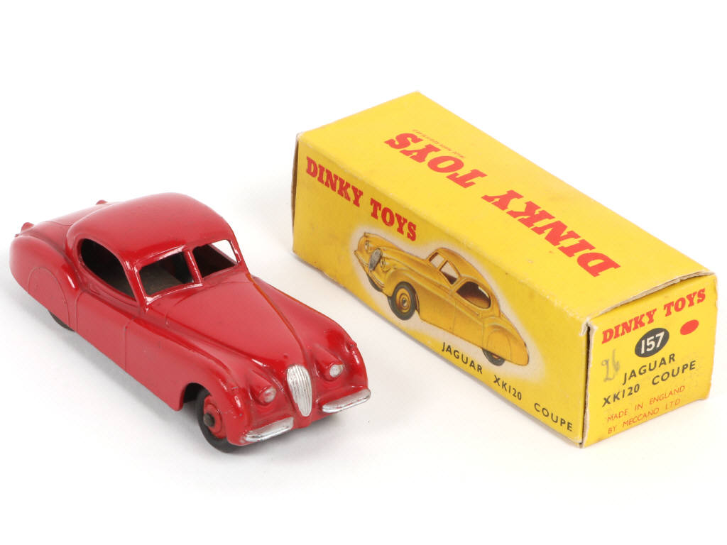 Lot 234 - DINKY TOYS (GB) (1)