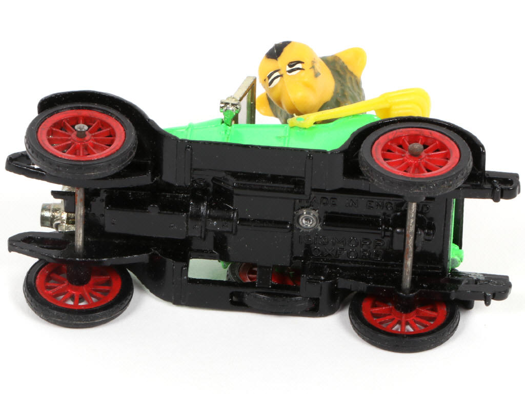 Lot 250 - DINKY TOYS (GB) (1)