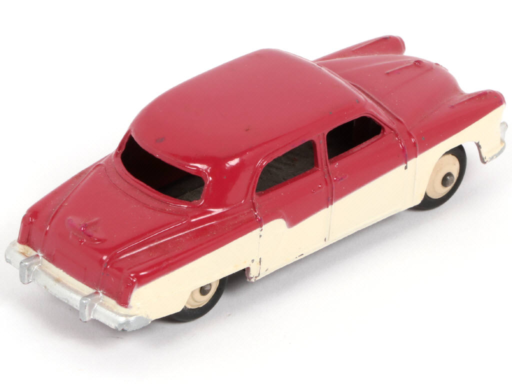 Lot 236 - DINKY TOYS (GB) (1)