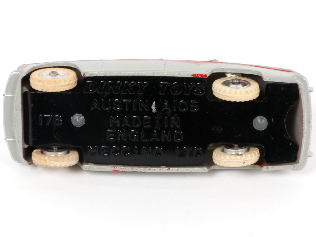 Lot 237 - DINKY TOYS (GB) (1)