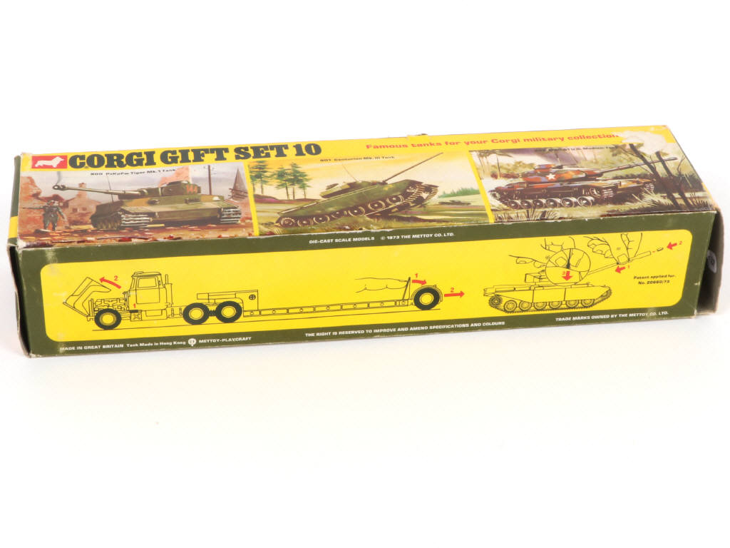 Lot 155 - CORGI TOYS (GB) (1)