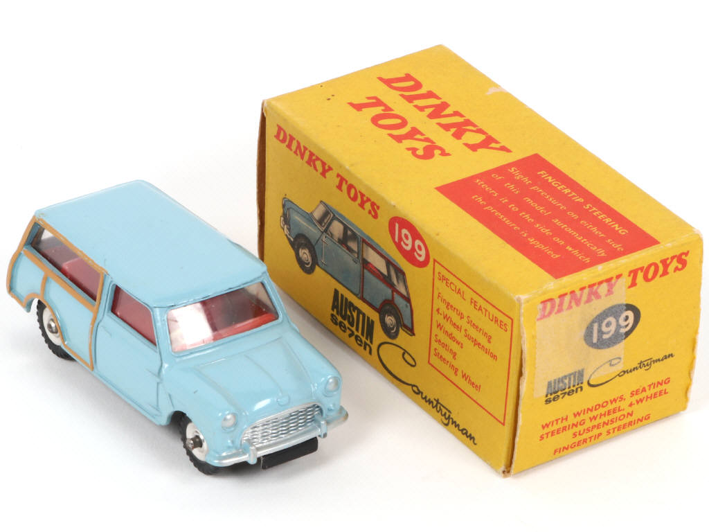 Lot 244 - DINKY TOYS (GB) (1)