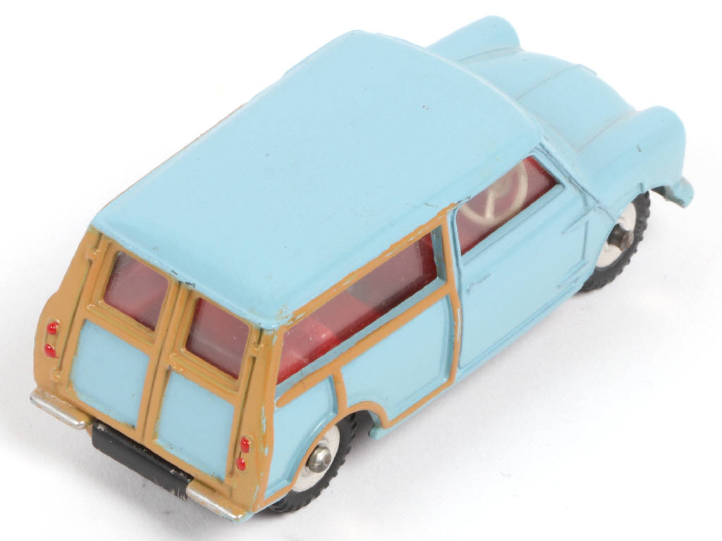Lot 244 - DINKY TOYS (GB) (1)