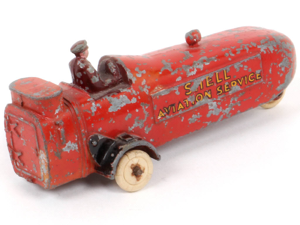 Lot 226 - DINKY TOYS (GB) (1)