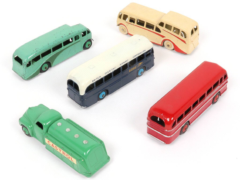 Lot 218 - DINKY TOYS (GB) (5)