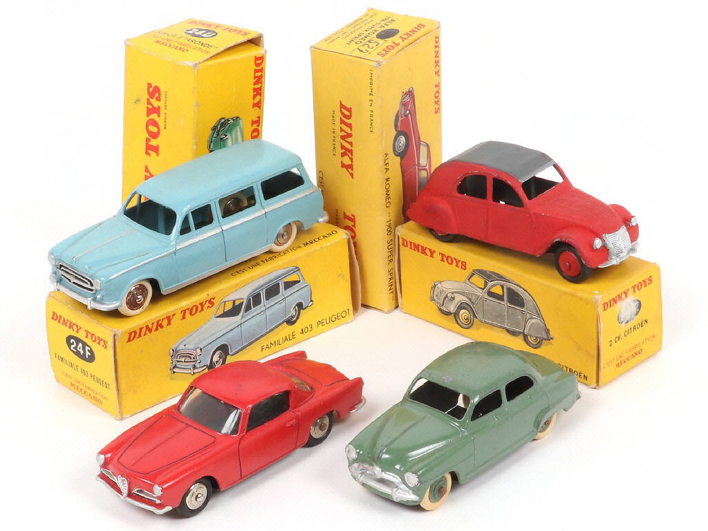 Lot 254 - DINKY TOYS (FRANCE) (4)