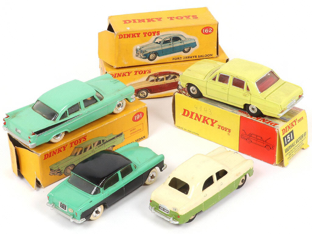 Lot 213 - DINKY TOYS (GB) (4)